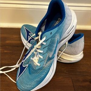 Mizuno Blue and White Running Shoes